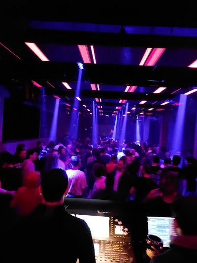 The Ballroom Blitz Photo 4