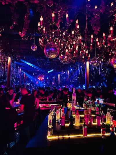 The Grand Factory Photo 8