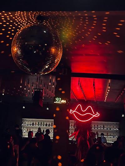 The Ballroom Blitz Photo 5