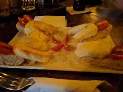 Rabbit Hole Pub & Grub Photo 7