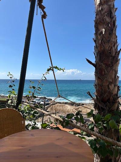 The Wall Sunset Bar Photo 9