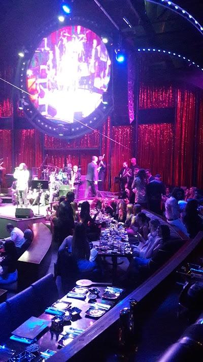 Al Mandaloun Photo 3