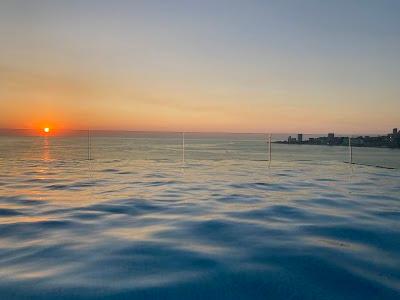 Le View Rooftop Bar & Pool Photo 6