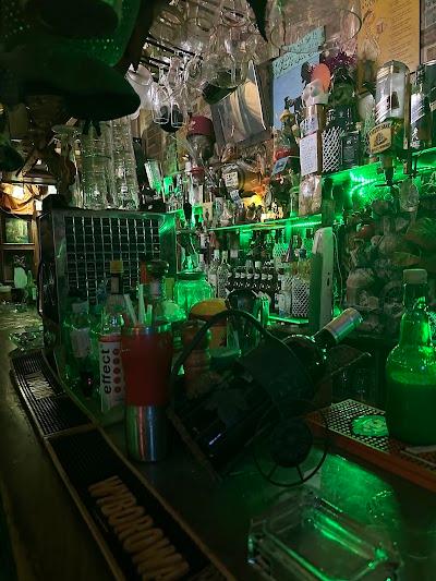 Evergreen Bar Photo 2