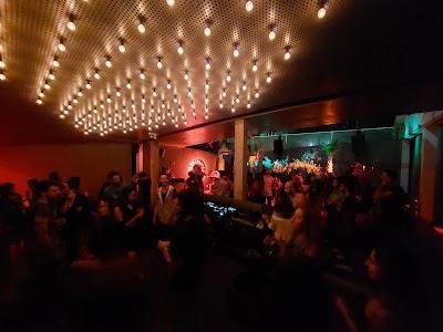 The Ballroom Blitz Photo 2