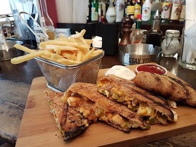 Neighbors Pub Photo 8